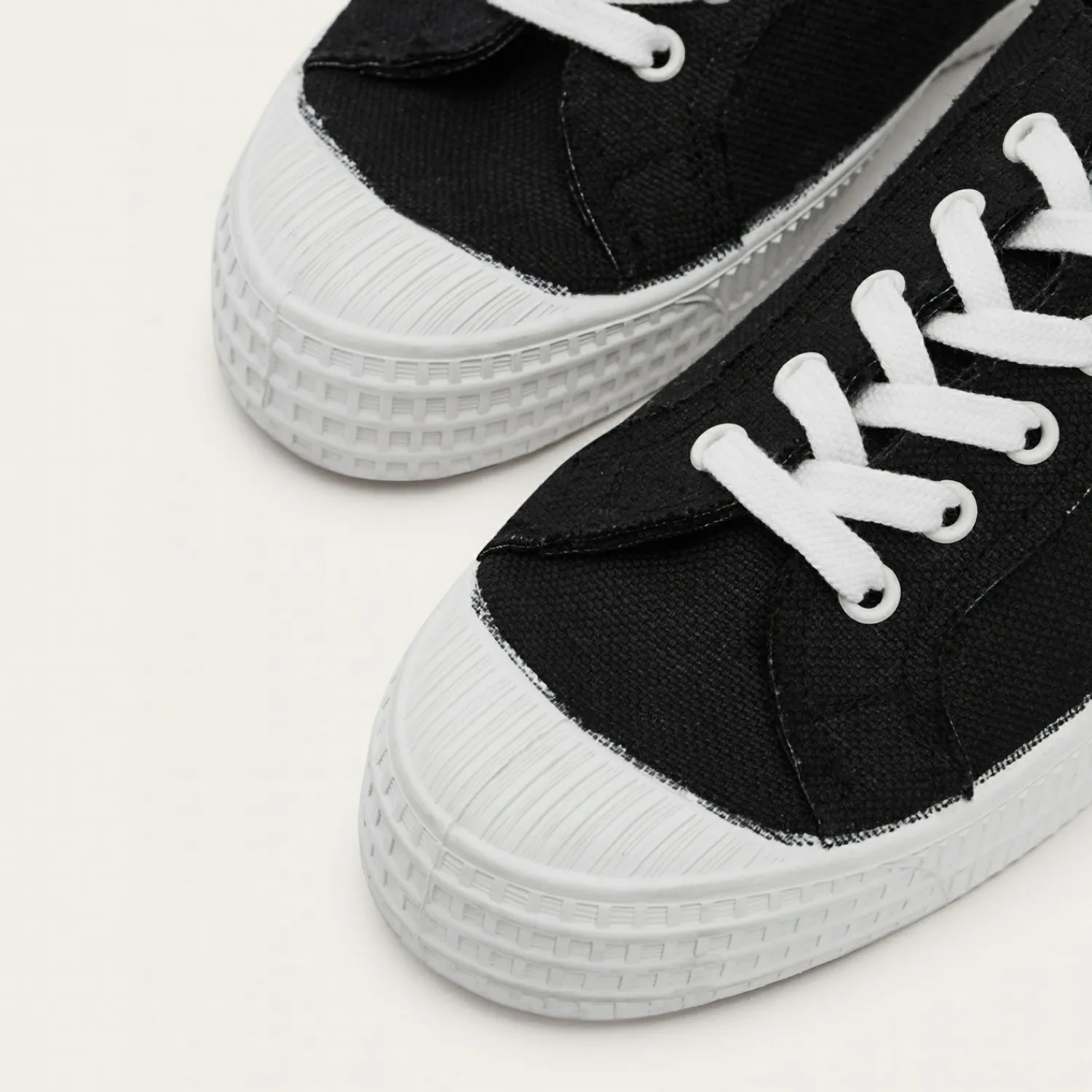 Balagan Novesta Star Master Sneakersy Meskie Vegan, Czarne Na Bialym