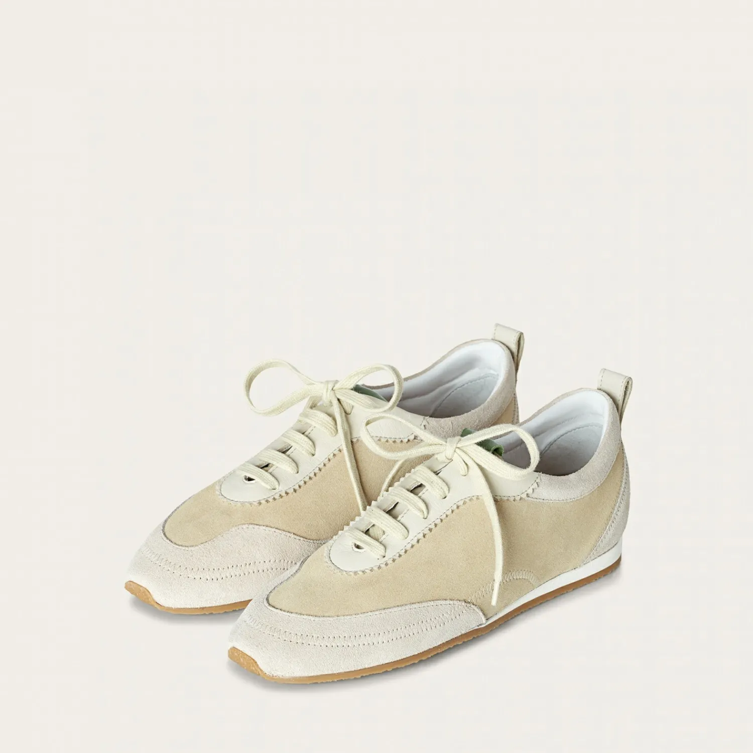 Balagan Ritza Sneakersy, Jasny Welur